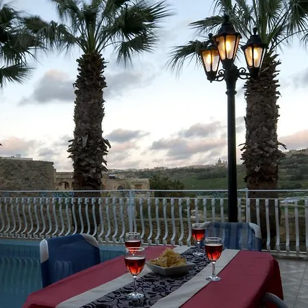 Iris Vila Għasri